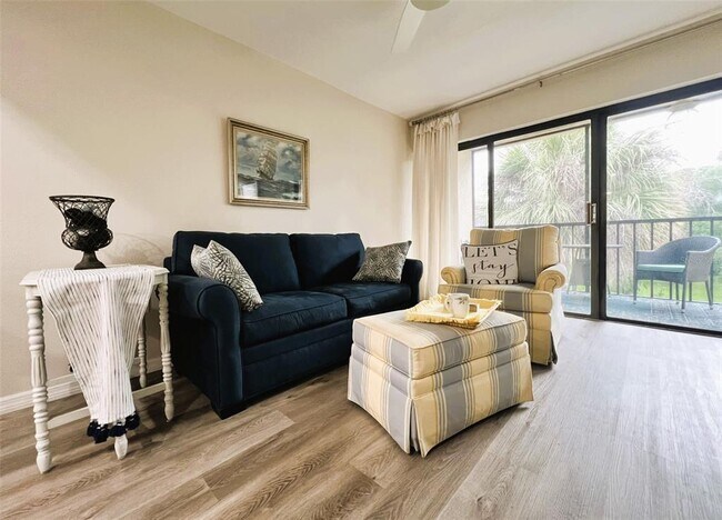 Building Photo - 425 30th Ave W