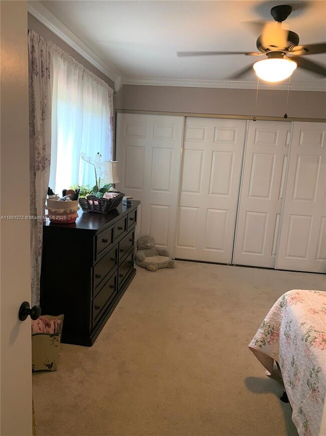 Building Photo - 2561 Camelot Ct