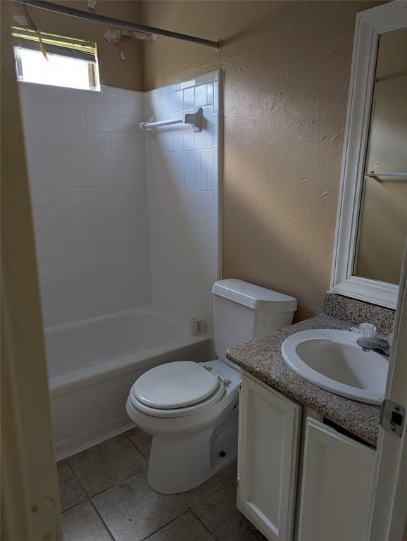 Building Photo - 20226 Apache Gardens Ln
