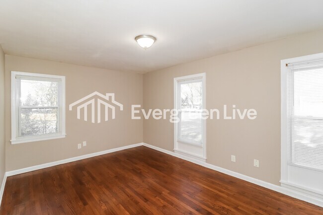 Building Photo - 4741 Scottsdale Ave