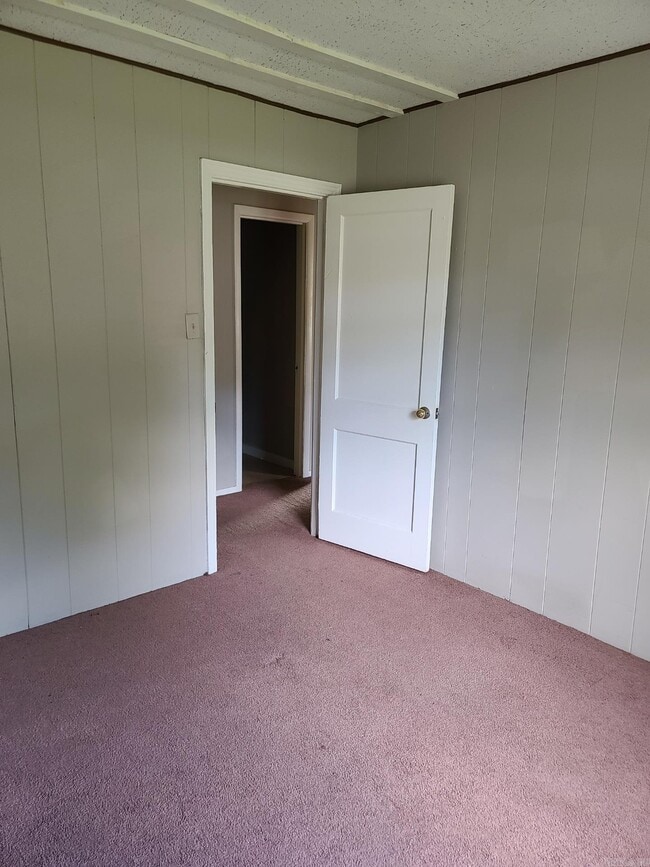 Building Photo - 111 Border Cir