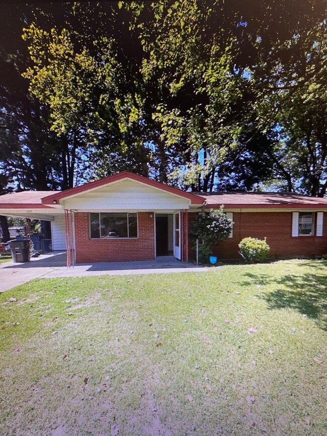 Primary Photo - 3 Bedroom and 2 bathroom home