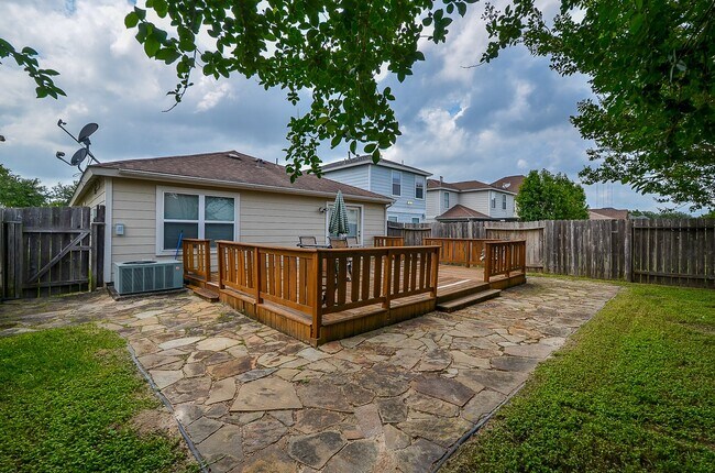 Building Photo - 12022 Mallard Stream Ct