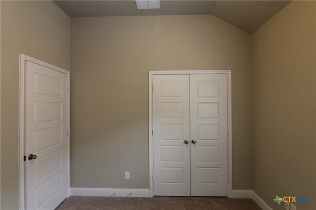 Building Photo - 1259 FM306