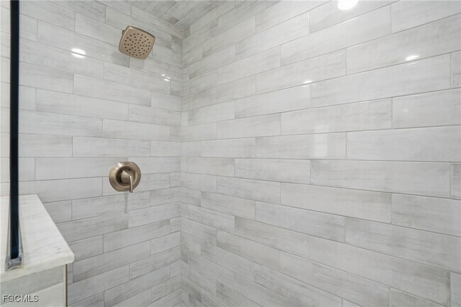 Building Photo - 1914 SE 16th St