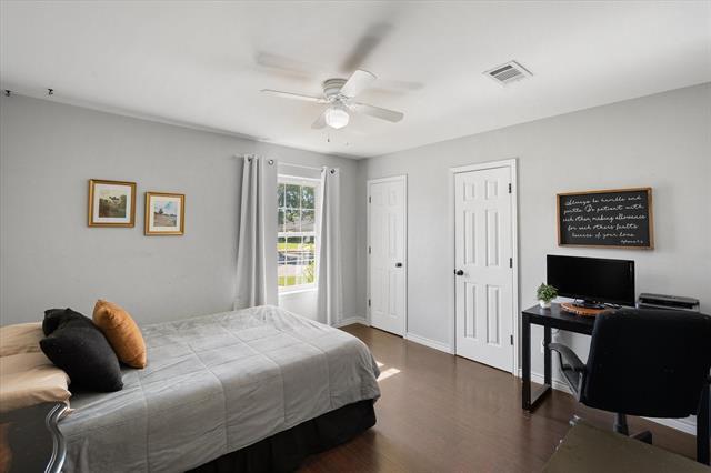 Building Photo - 1415 Moss Rose Cir