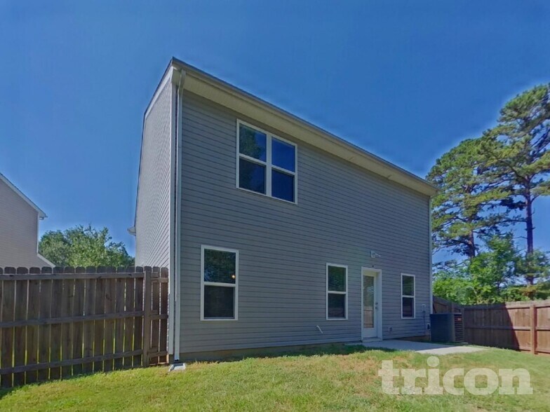 Building Photo - 4604 Montelena Dr