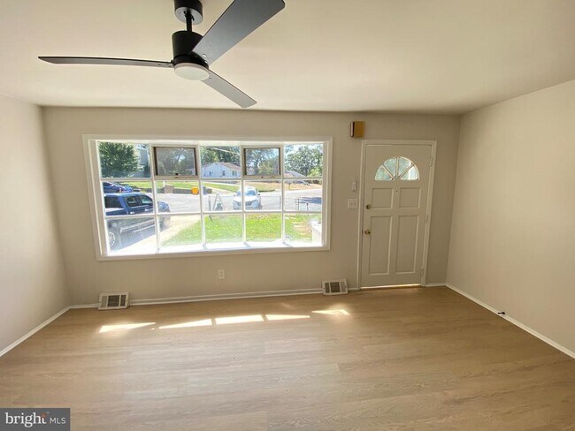 Building Photo - 311 Colby Cir