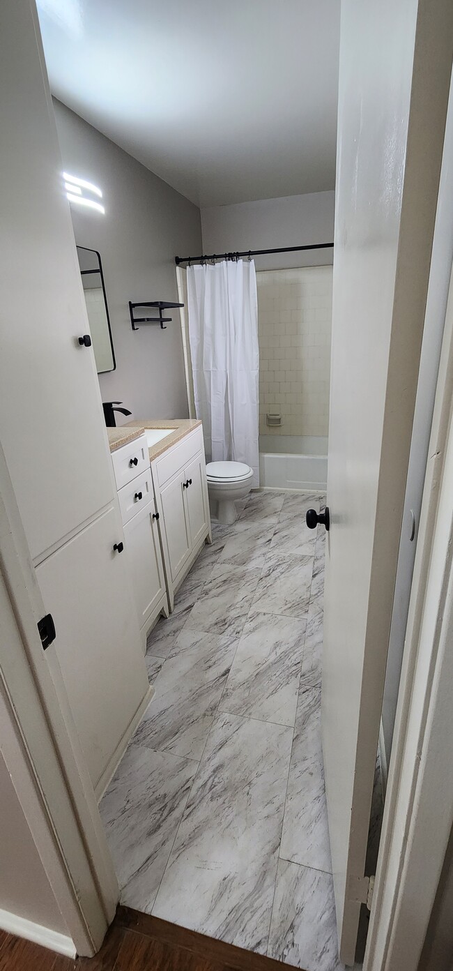 Building Photo - 3377 Brockton Ave