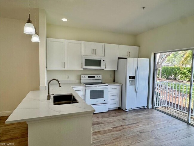 Building Photo - 3255 Tamara Dr