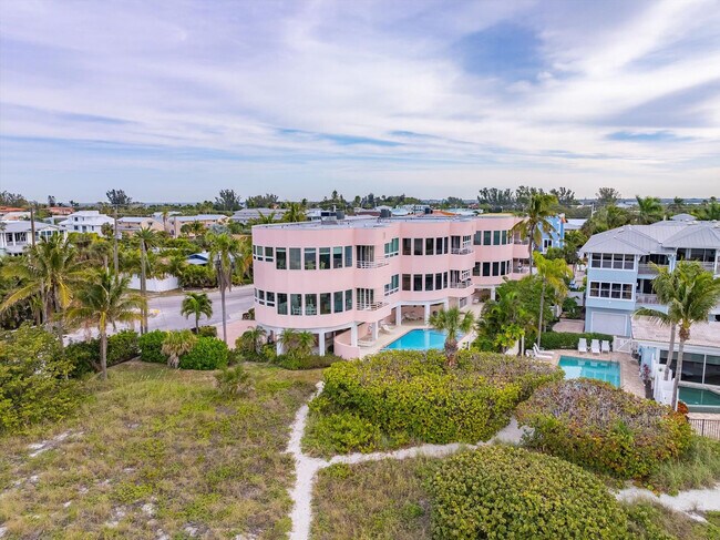 Building Photo - 3708 Gulf Dr