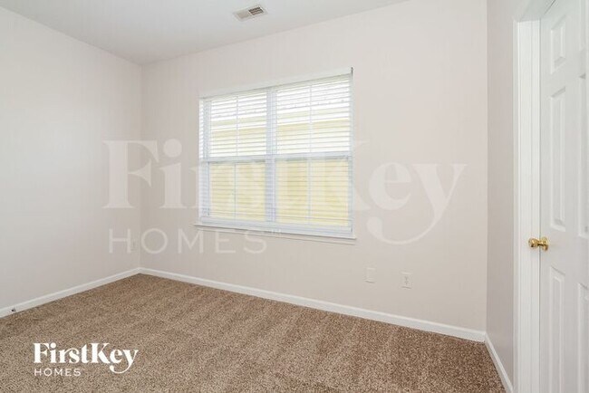 Building Photo - 107 Kensington St