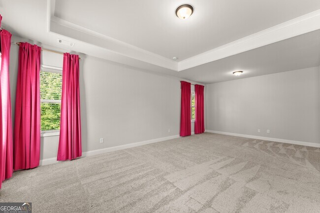 Building Photo - 4656 Silver Oak Dr SW