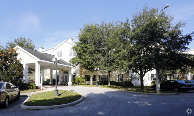 2603 SW 10th St - Magnolia Walk Senior 62+ Living *WAITLIST*