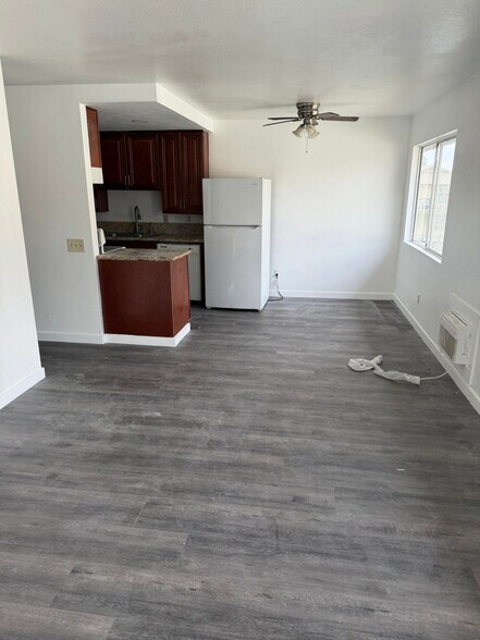 Building Photo - 3634 S Barcelona St