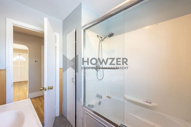 Building Photo - 19 Illinois St