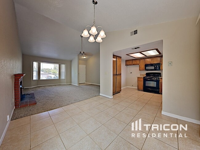 Building Photo - 324 Kendrick Ln