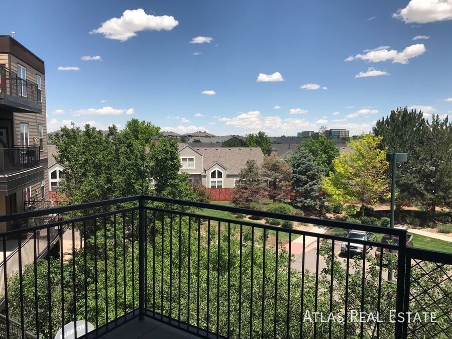 Building Photo - 15475 E Andrews Dr