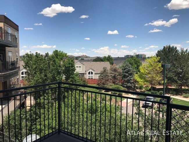 Building Photo - 15475 E Andrews Dr