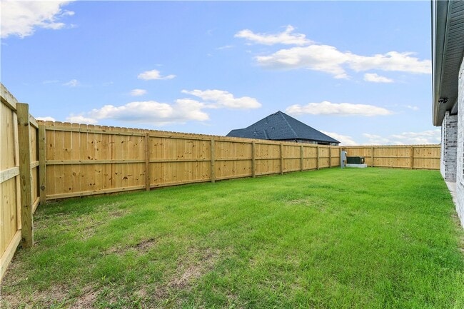 Building Photo - 803 Jenison Rd