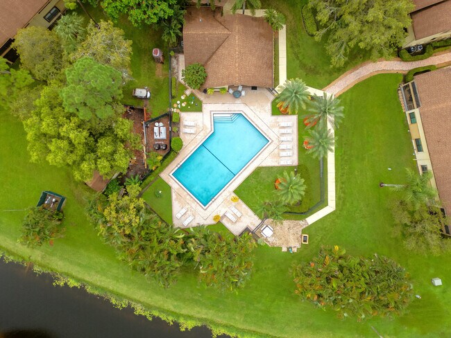 Building Photo - 13155 Chadwick Ct