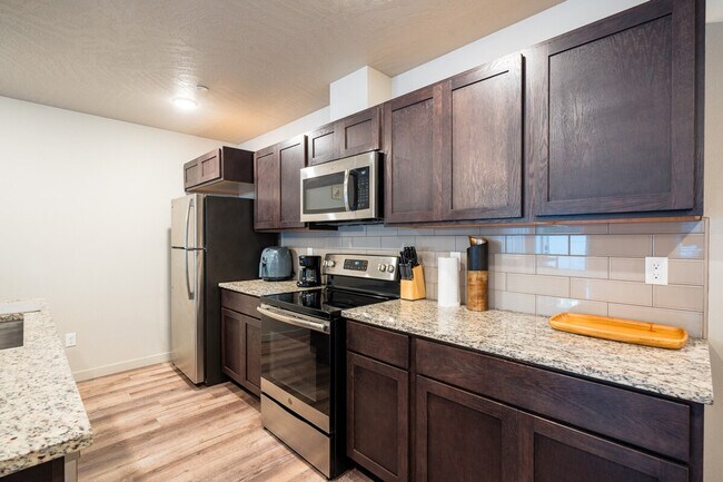 Building Photo - 5 S Kellogg St