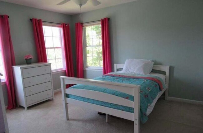 Building Photo - 126 Sugar Maple Rd