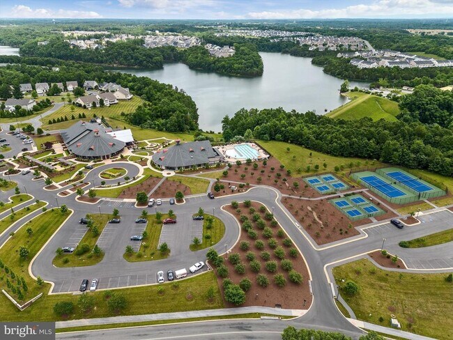 Building Photo - 124 Emperor Dr