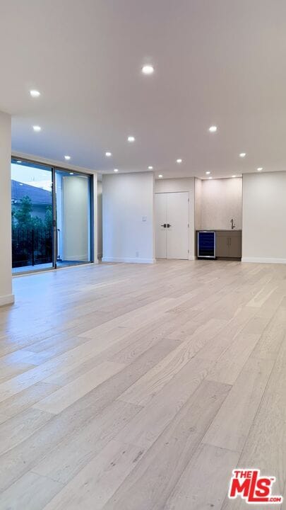 Building Photo - 414 N Palm Dr