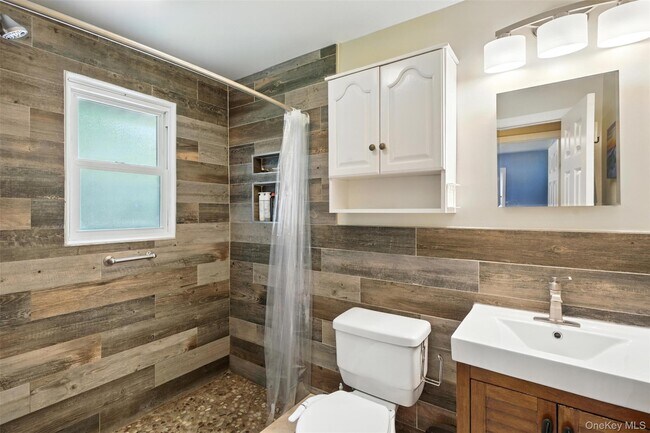 Building Photo - 265 Oakland Valley Rd