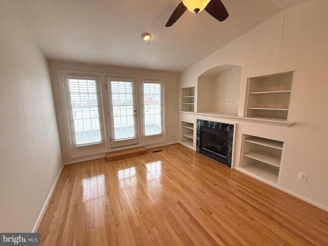 Building Photo - 12174 Chancery Station Cir