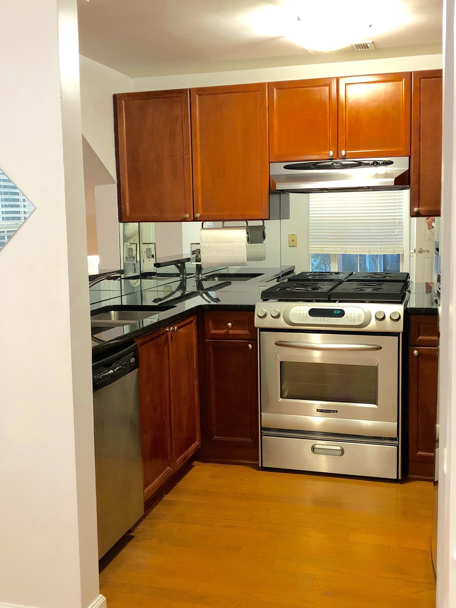 Kitchen - 4246 River Green Dr NW