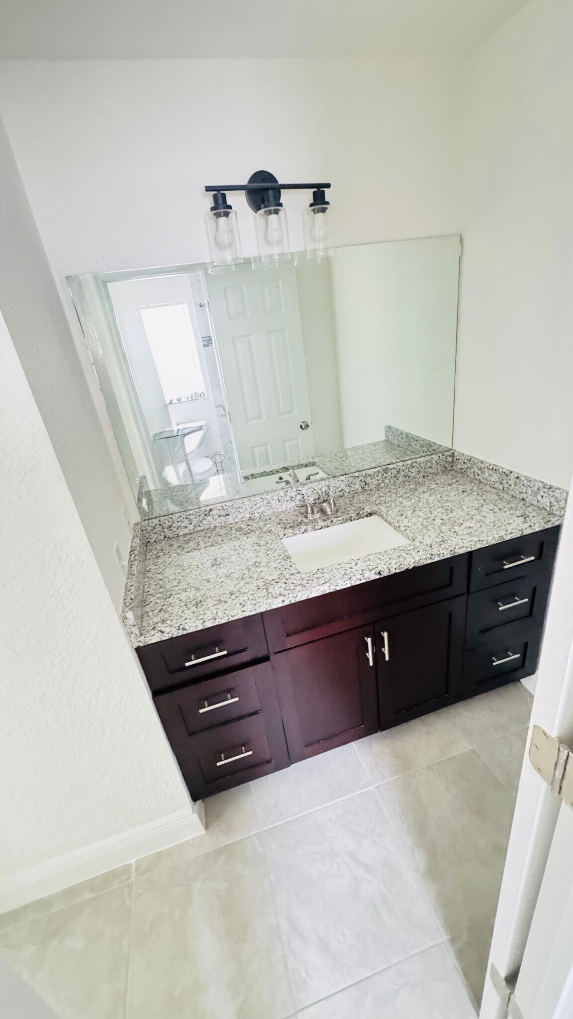 Building Photo - 225 Rail Ave