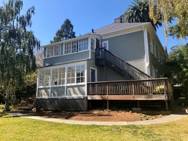 Building Photo - 530 Ethel Ave