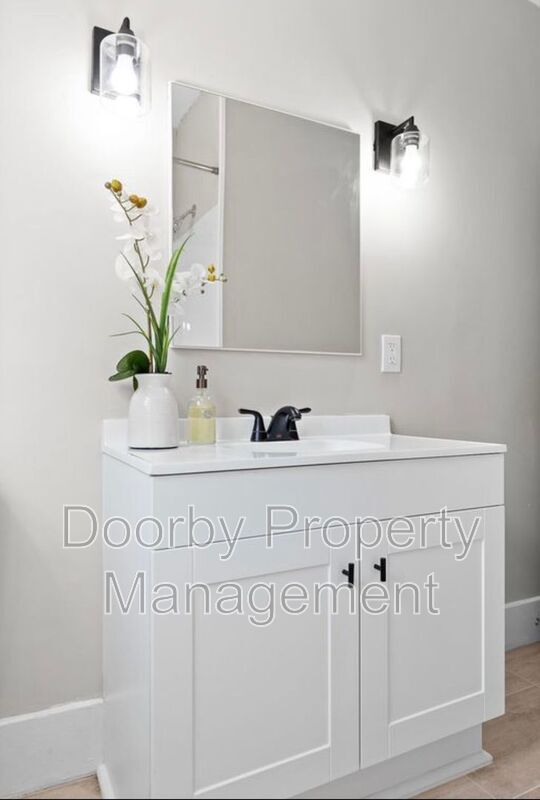 Building Photo - 1411 Marlboro Ave