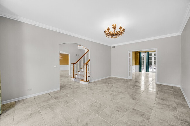 Building Photo - 8S241 Dunham Dr