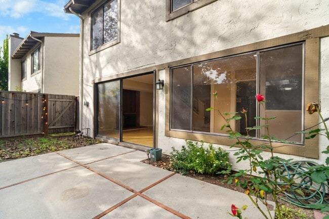 Building Photo - 7124 Point Dunes Ct