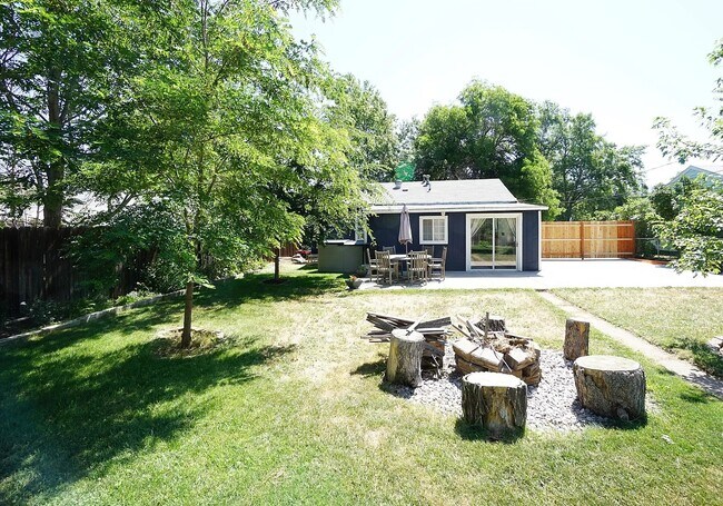 Building Photo - 2555 S Linley Ct