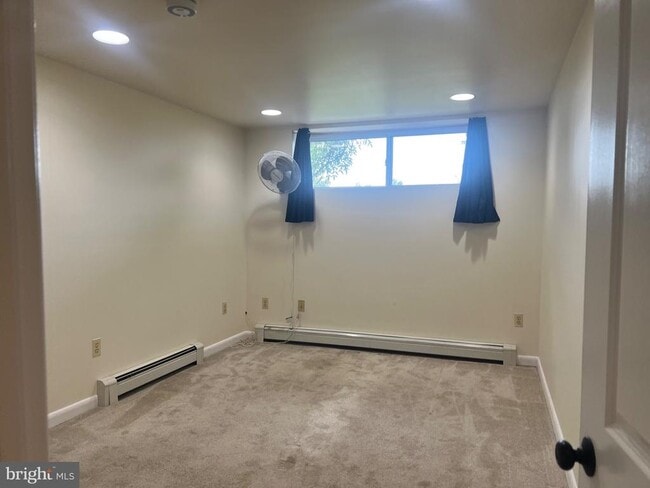 Building Photo - 6122 ROLLING VIEW Dr