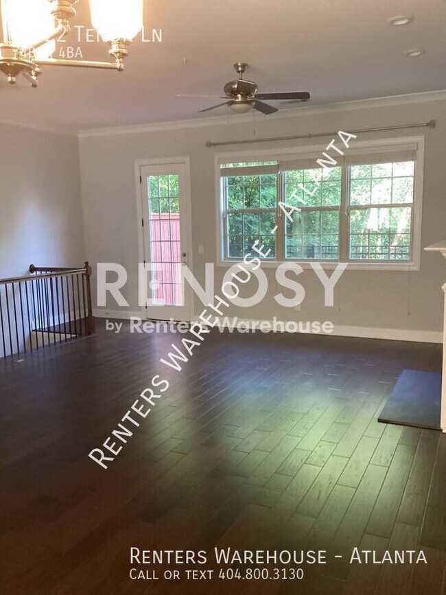 Building Photo - 2422 Tenor Ln