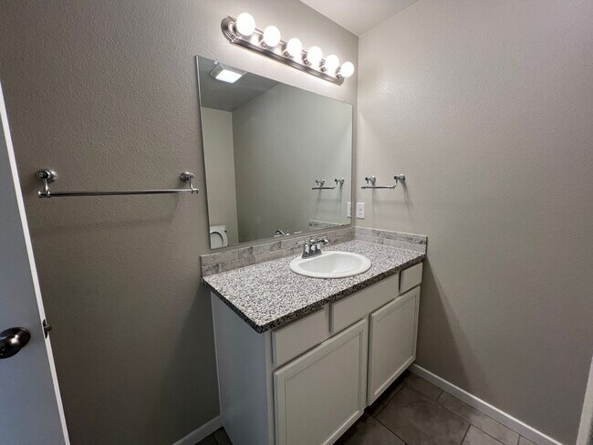 Building Photo - Spacious 3/2 located in Lubbock-Cooper ISD in Bell Farms- AVAILABLE NOW!