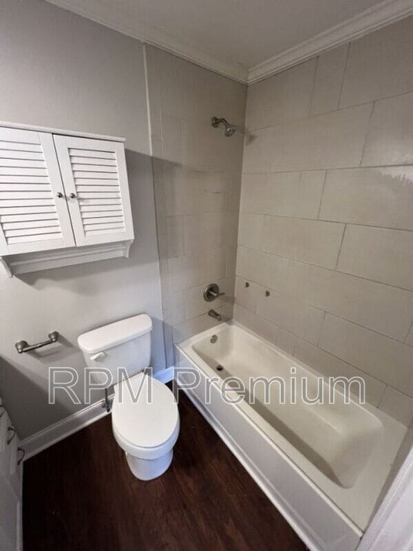 Building Photo - 41158 2nd Colonial St