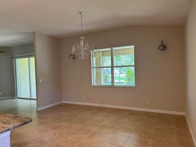 Building Photo - 3801 Kitty Hawk Ln SW