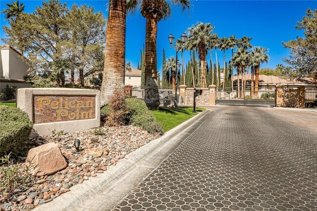 Building Photo - 8052 Marbella Cir