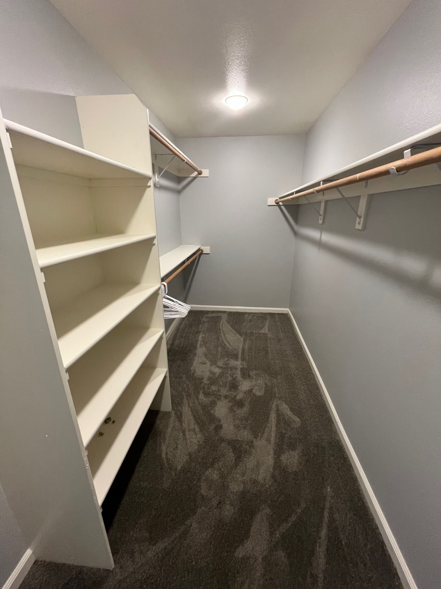 Walk-in closet - 7739 SW Carrollon Dr