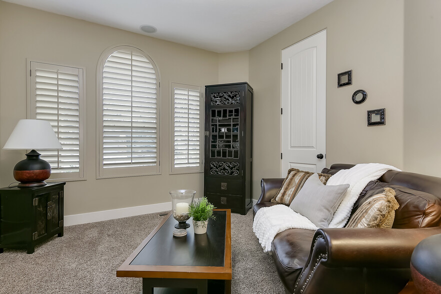 Building Photo - 2893 S Brookwater Ln