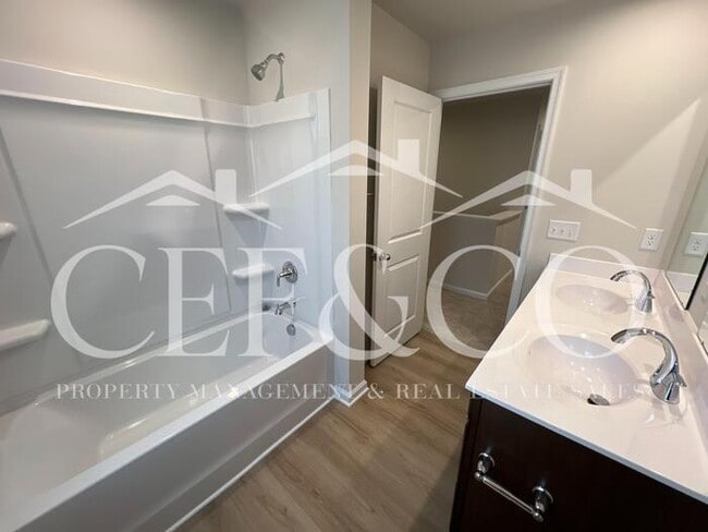 Building Photo - New Construction Gem – 4BR + Loft, Garage, and Great Amenities!