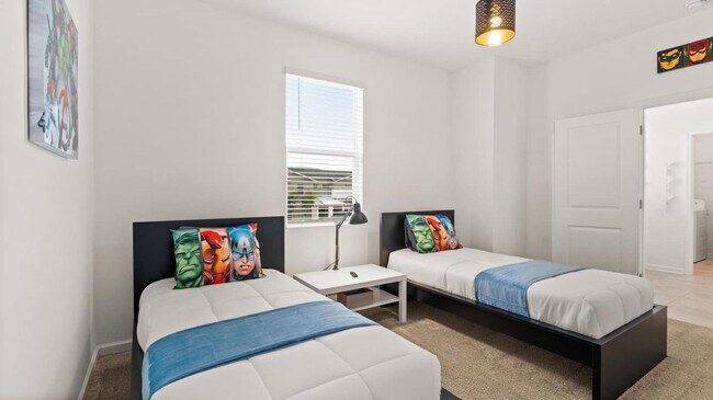 Building Photo - 1031 Splash Shot Pl