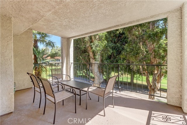 Building Photo - 5515 Paseo Del Lago W