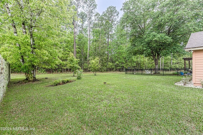 Building Photo - 2243 Trailwood Dr